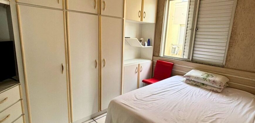 Apartamento no Ed. Monteiro Lobato