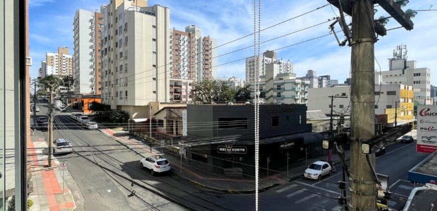 Apartamento no Ed. Santa Marta