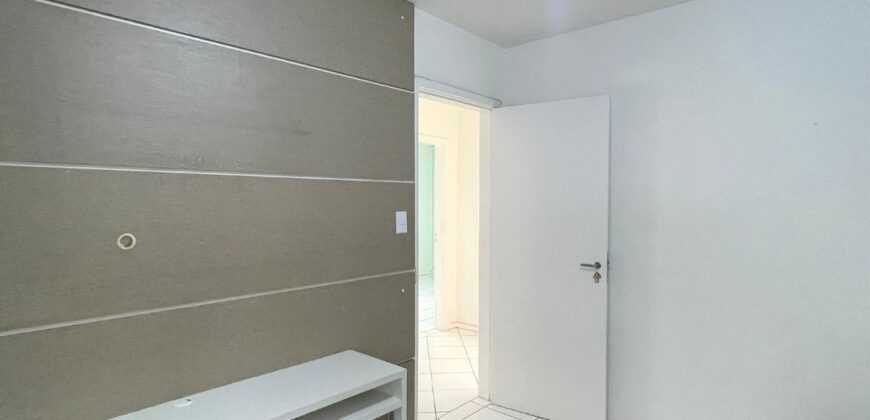Apartamento no Ed. Santa Marta