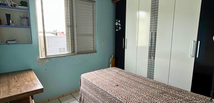 Apartamento no Ed. Monteiro Lobato