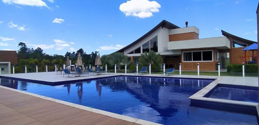 Terreno no Condomínio Villaggio Verde