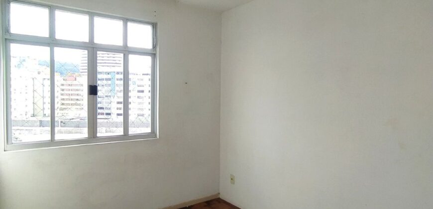 Apartamento no Ed. Rocha