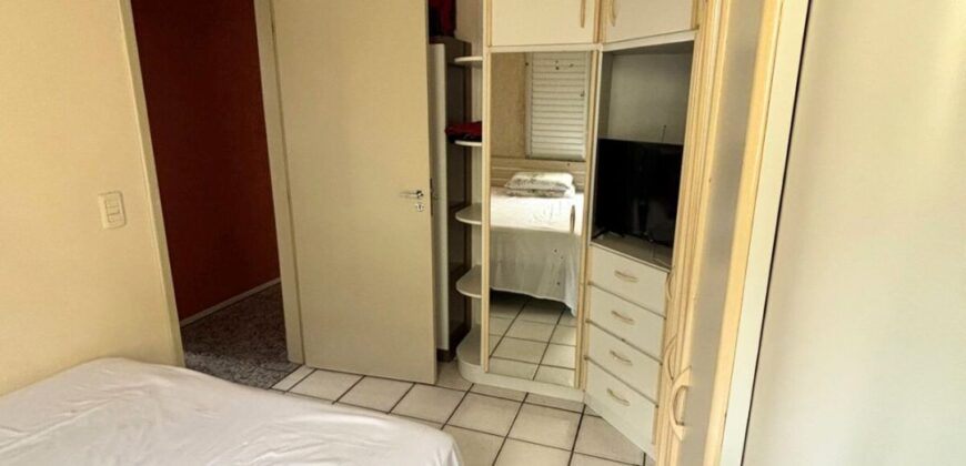 Apartamento no Ed. Monteiro Lobato
