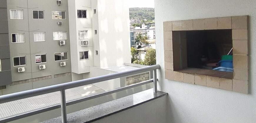 Apartamento no Ed. Felipe Schmidt
