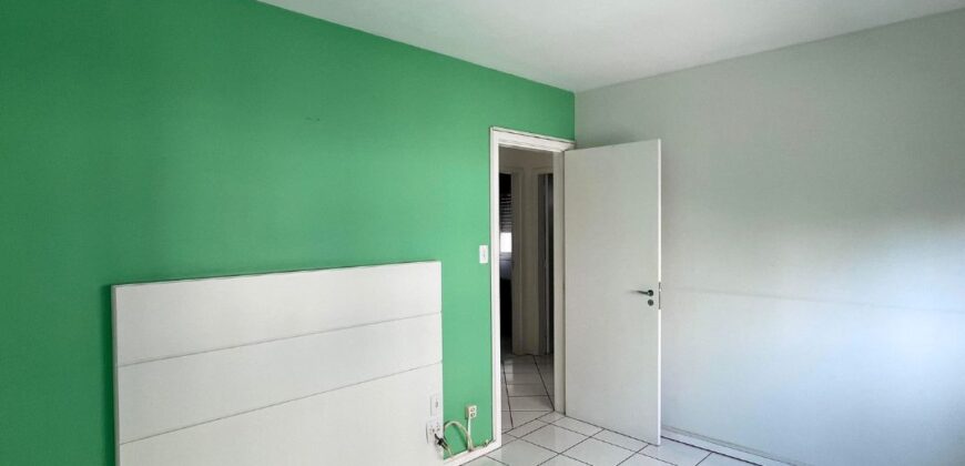 Apartamento no Ed. Santa Marta