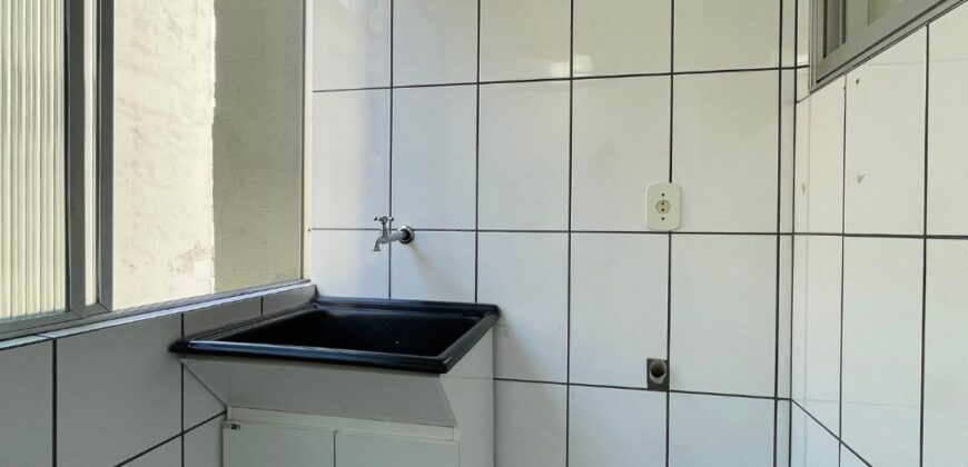 Apartamento no Ed. Santa Marta