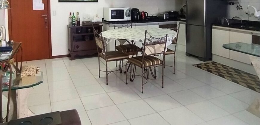 Apartamento no Ed. Felipe Schmidt
