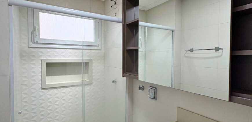 Apartamento no Ed. Serrano