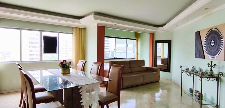 Apartamento no Ed. Versalhes