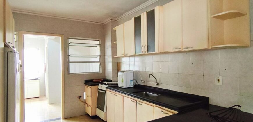 Apartamento no Ed. Versalhes