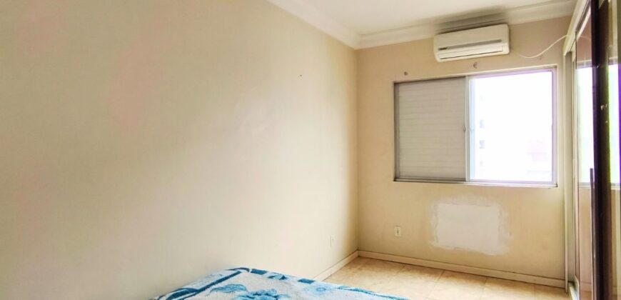 Apartamento no Ed. Versalhes
