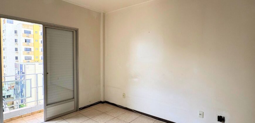 Apartamento no Ed. Cíntia