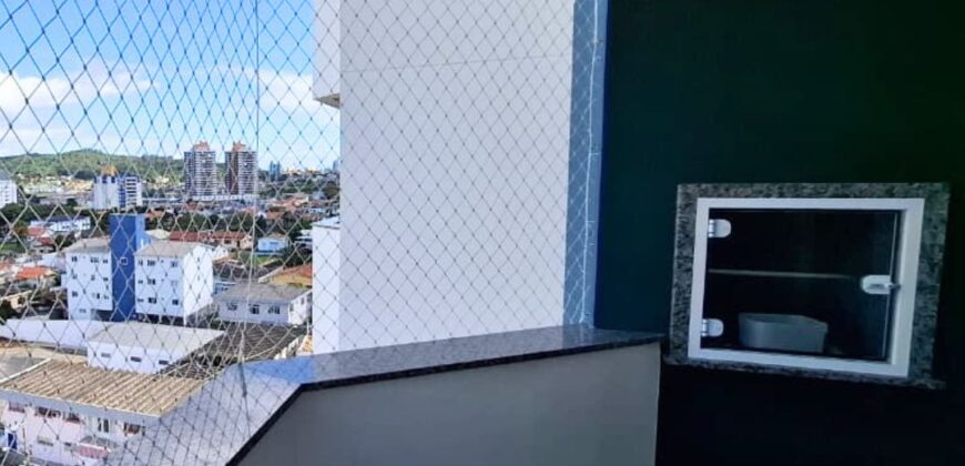 Apartamento no Ed. Giordino