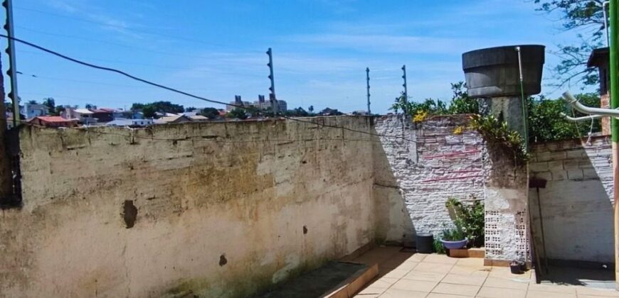 Casa residencial bairro Ana Maria