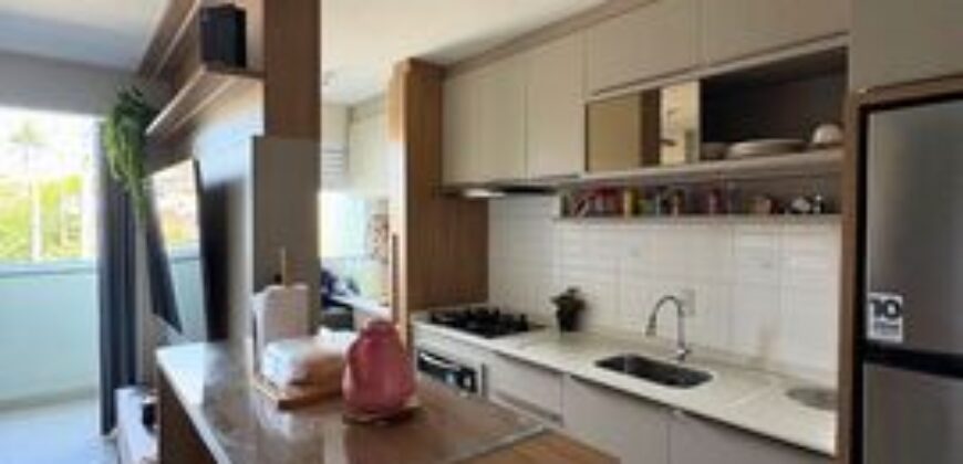 Apartamento no Ed. Lovere