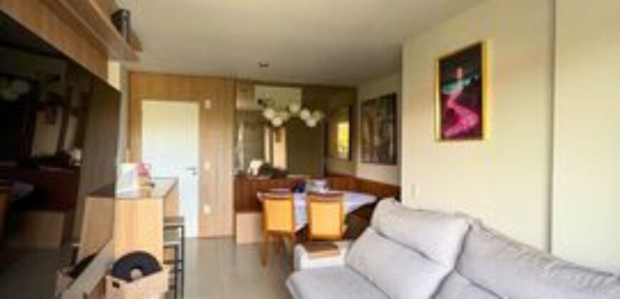 Apartamento no Ed. Lovere
