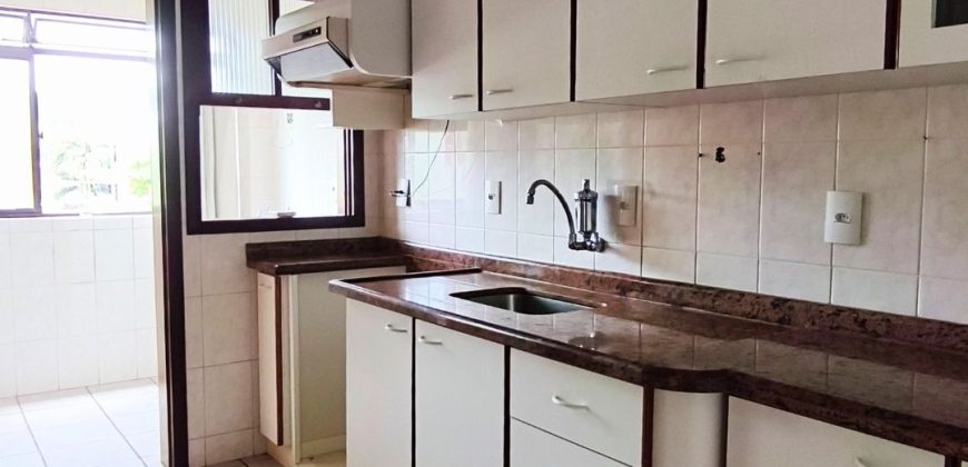 Apartamento no Ed. Maria Alice