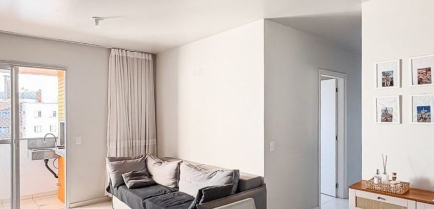 Apartamento semimobiliado