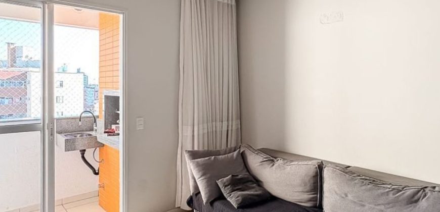 Apartamento semimobiliado