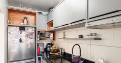 Apartamento semimobiliado