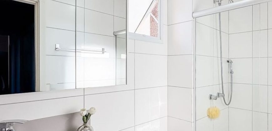 Apartamento semimobiliado